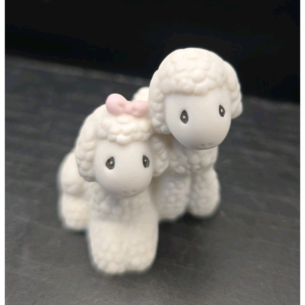 VTG. Precious Moments Noahs Ark Sheep Figurine. Porcelain 530077